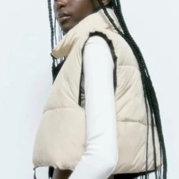 ZARA REVERSIBLE CROP PUFFER VEST SZ SMALL - Picture 2 of 8